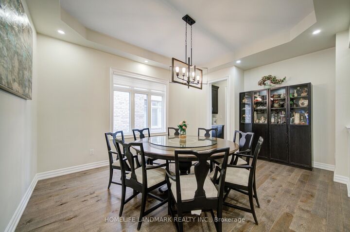 Property Photo: 43 Mike Boshevski Court ON L4G 3G7