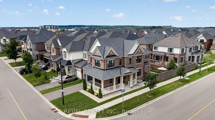 Property Photo: 455 Ramsey Place ON L9E 1J6