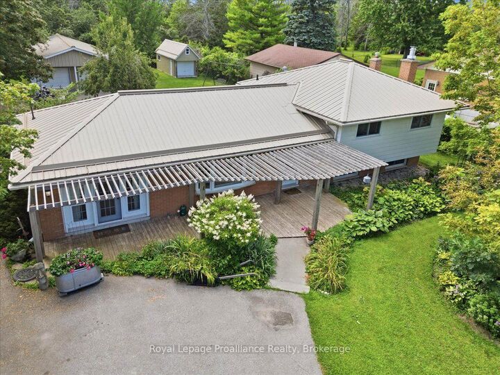 Property Photo:  171 Aikins Road  ON K8N 4Z2 