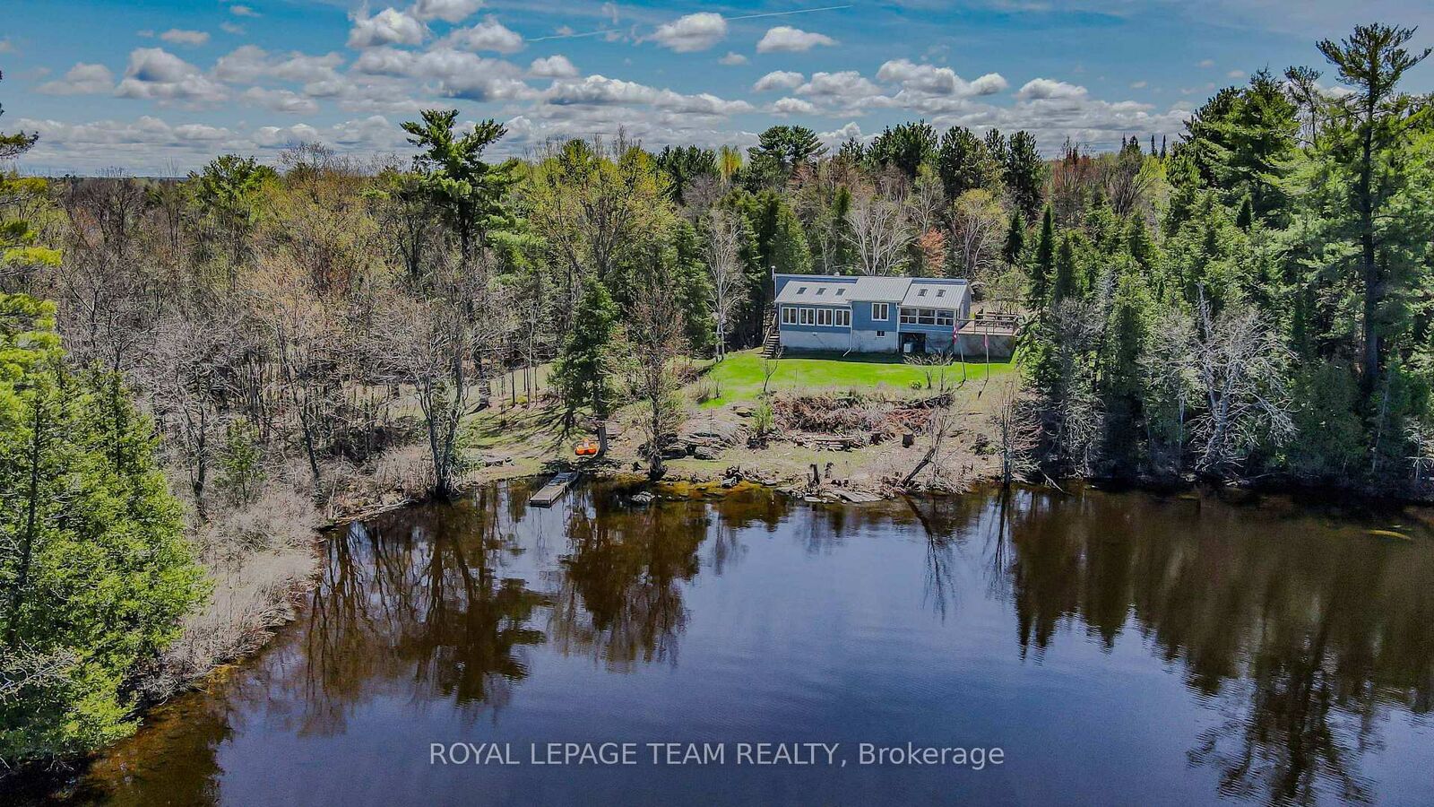 Property Photo: 204B Hawkins Drive ON K0J 2A0