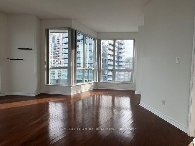 Property Photo:  18 Holmes Avenue 1105  ON M2N 0E1 