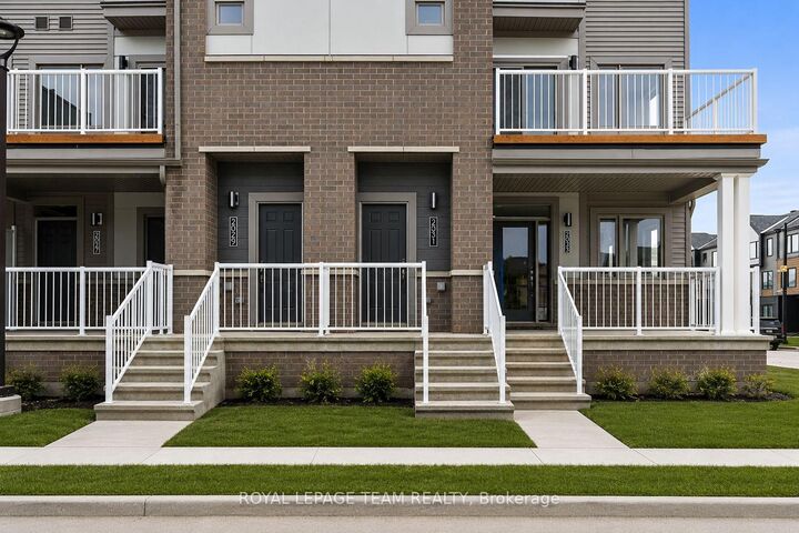 Property Photo:  2031 Blossite Private  ON K2J 7J5 