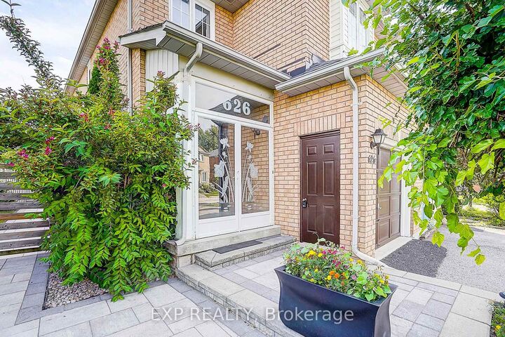 Property Photo: 626 Walpole Crescent ON L3X 2B4