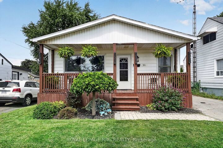 Property Photo:  314 Dieppe Street  ON L3B 4V2 