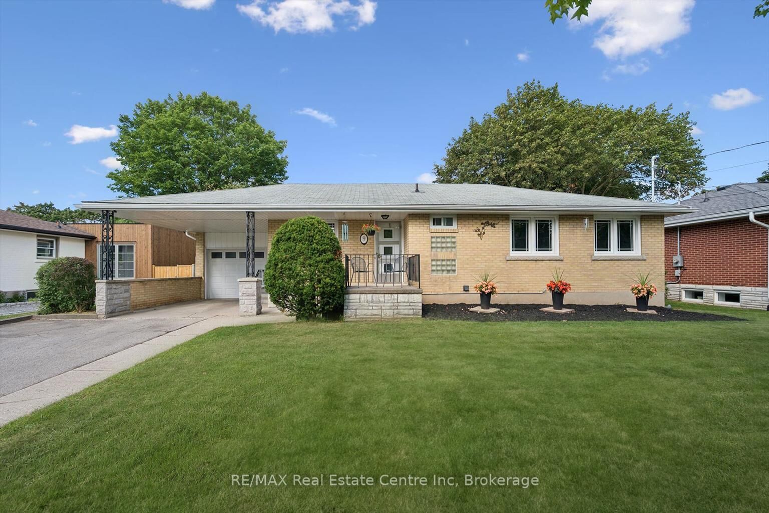 Property Photo: 9 Hamel Avenue ON N1H 5L9