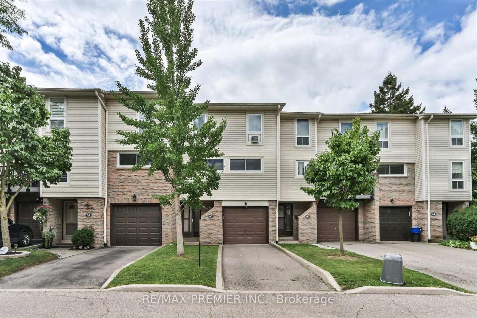Property Photo: 7251 Copenhagen Road 63 ON L5N 2H6