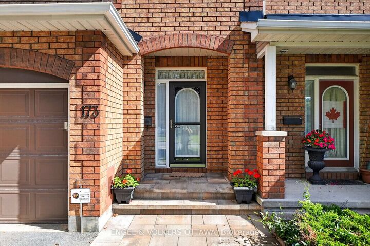 Property Photo:  173 Hearst Way  ON K2L 4G6 