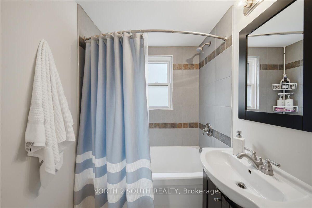Property Photo:  624 Brighton Avenue  ON L8H 6H2 