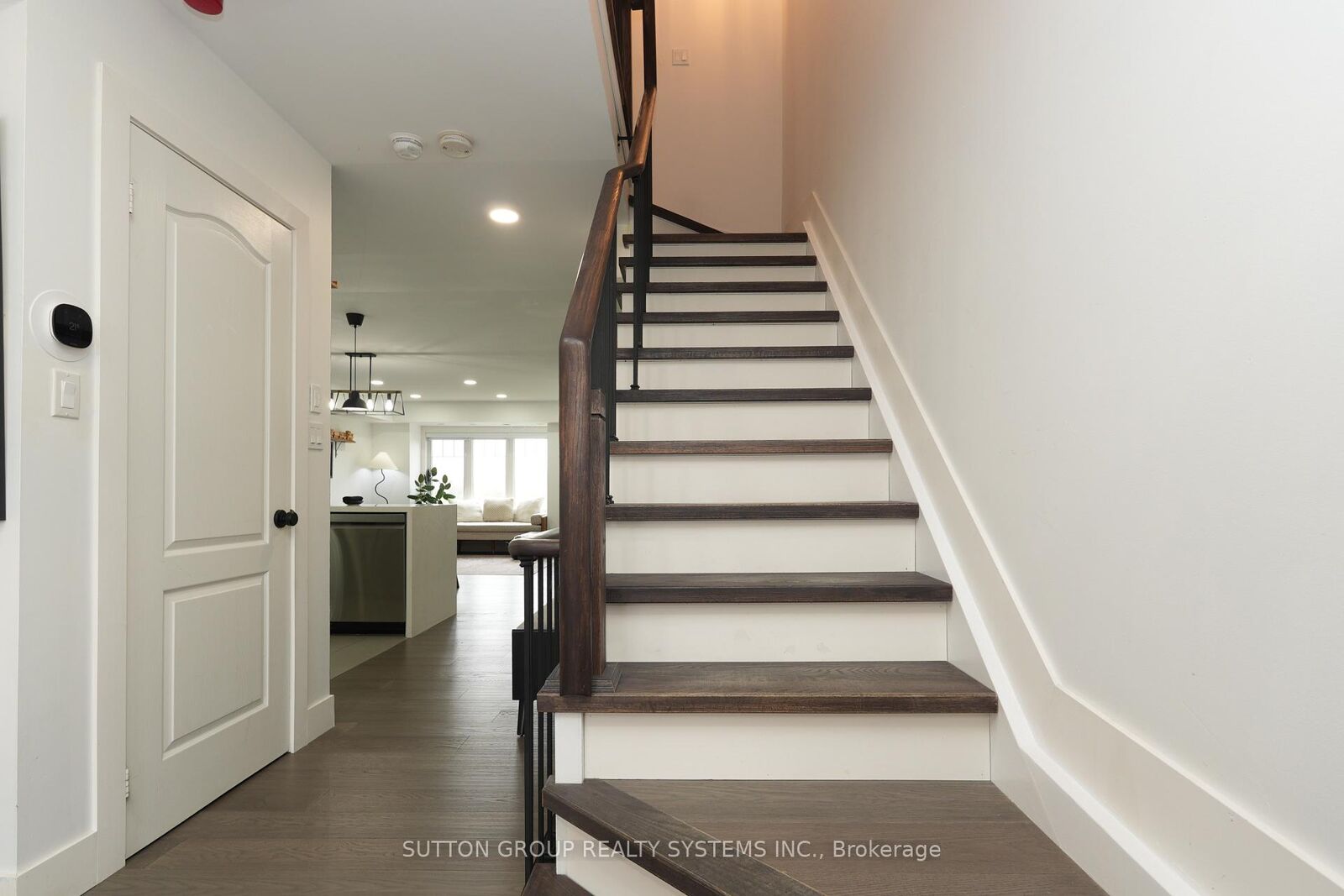 Property Photo:  5035 Ninth Line 3  ON L5M 0E5 