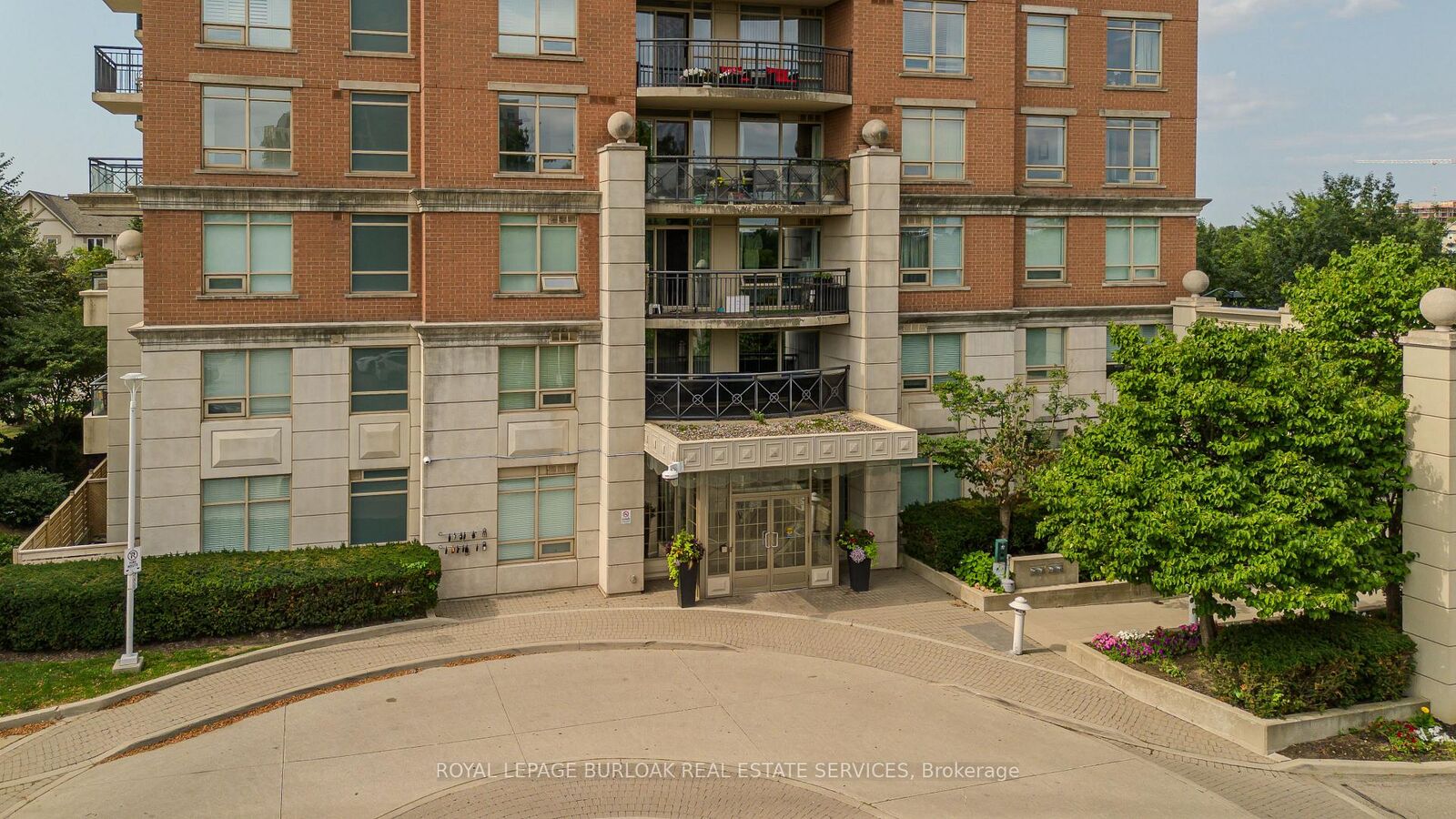 Property Photo: 2325 Central Park Drive 709 ON L6H 0E2