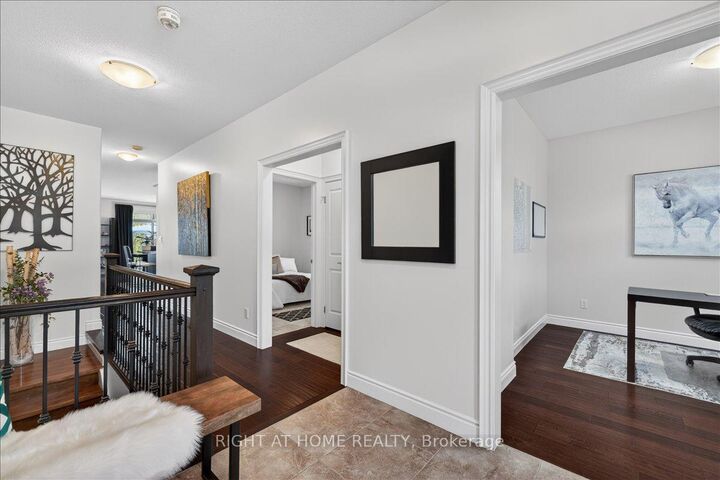717 Jackpine Way — photo 1