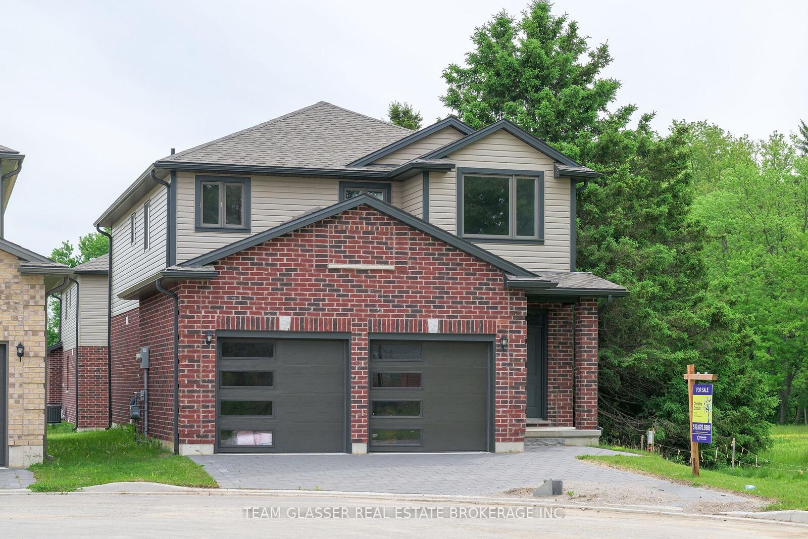 Property Photo:  1604 Chickadee Trail  ON N6N 1K2 