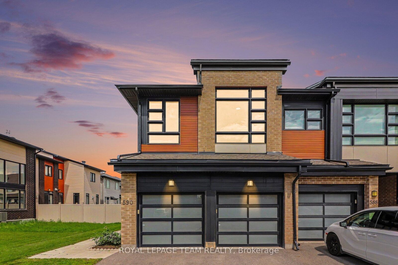 Property Photo:  590 Triangle Street  ON K2V 0M1 