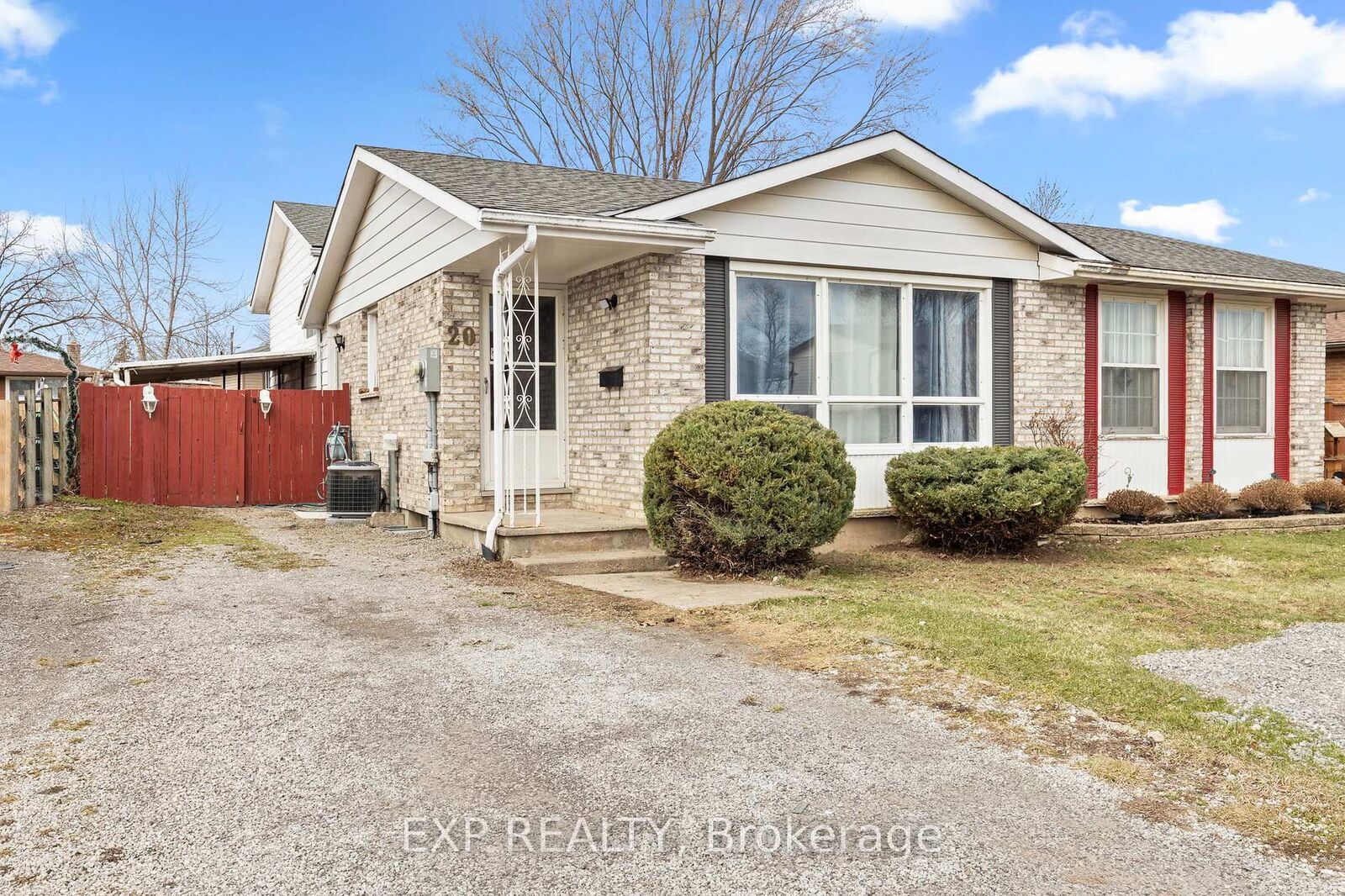 Property Photo: 20 Canterbury Drive ON L2P 3M7