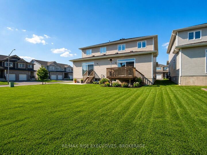 Property Photo:  1236 Max Crescent  ON K7P 0P3 