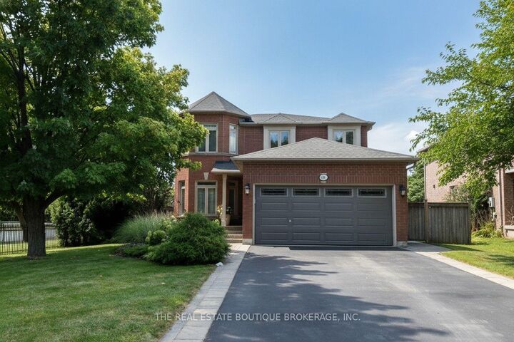 Property Photo: 470 Amanda Crescent ON L7L 6H5
