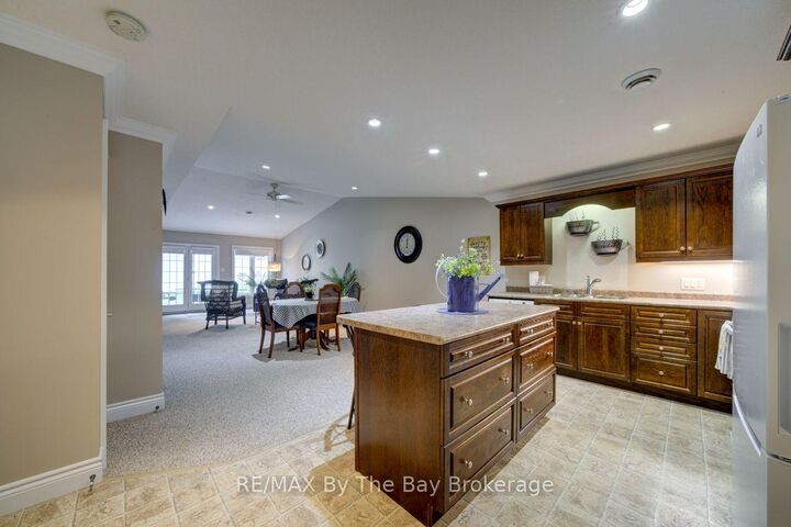 Property Photo:  15 Meadow Lane  ON L9Z 2P2 