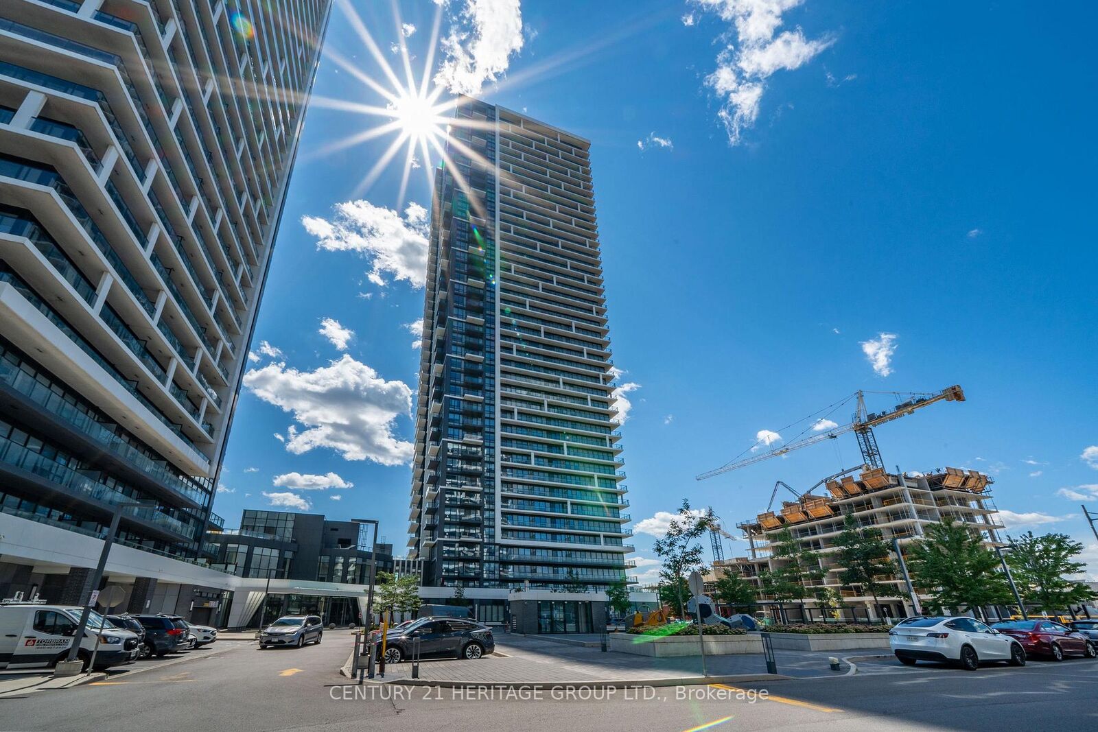 Property Photo:  8 Water Walk Drive 1503  ON L3R 6L4 