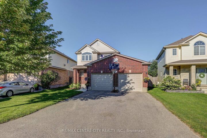 Property Photo:  42134 McBain Line  ON N5P 4R1 