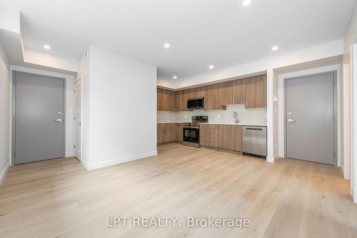 Property Photo:  249 Columbus Avenue 1  ON K1K 1P5 