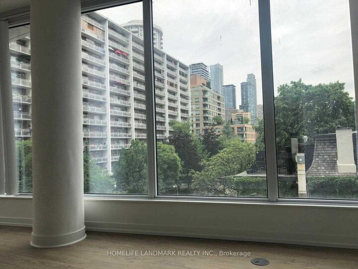 Property Photo: 85 Wood Street 511 ON M4Y 0E8