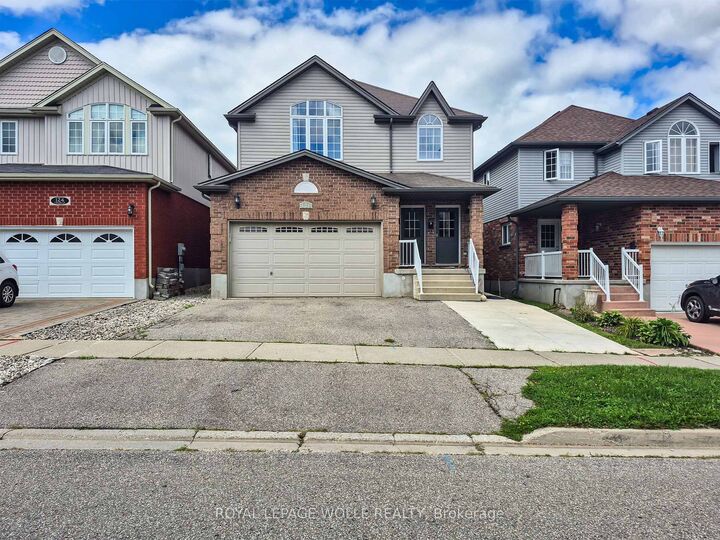 Property Photo:  128 Udvari Crescent A  ON N2N 3P6 