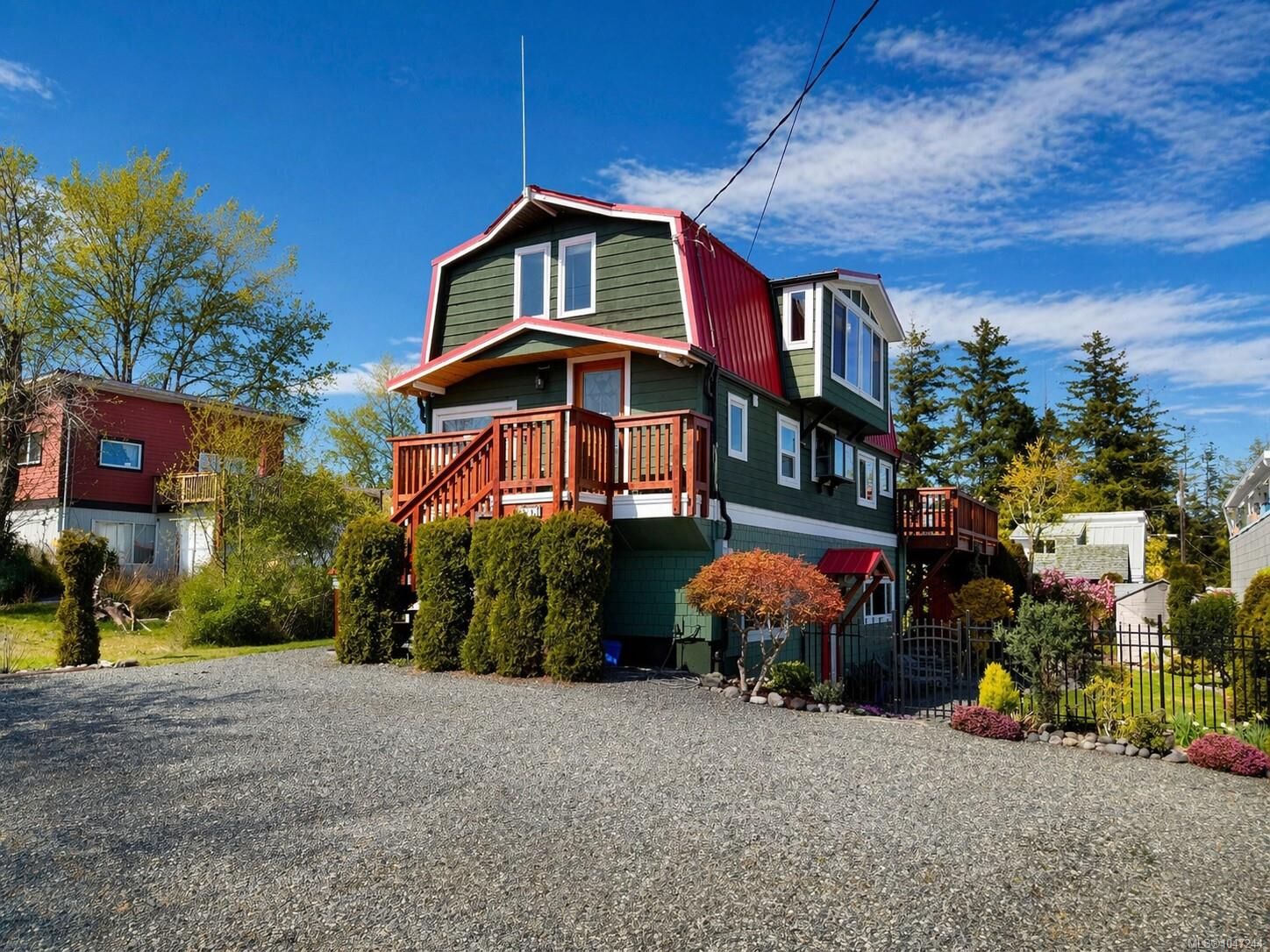Property Photo:  1547 Joan Ave  BC V0R 1R0 