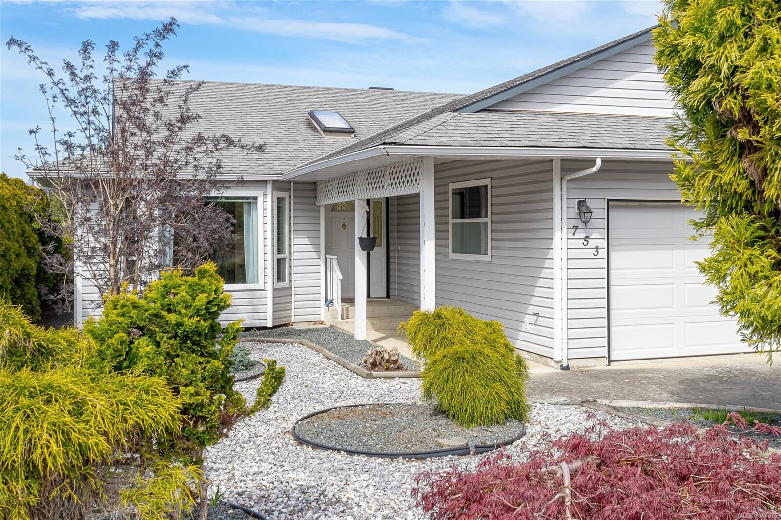 Property Photo:  753 Soriel Rd  BC V9P 1B5 