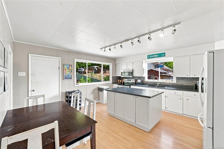 Property Photo: 2148 Dick Ave BC V9X 1R6