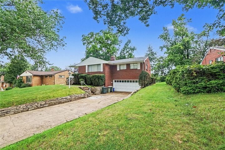 Property Photo: 1314 Foxboro Dr PA 15146