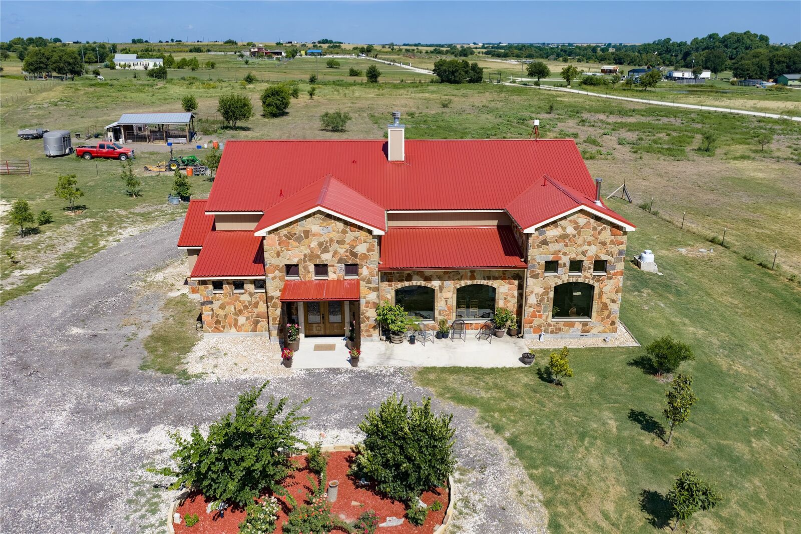 Property Photo:  2103 County Road 320  TX 76530 