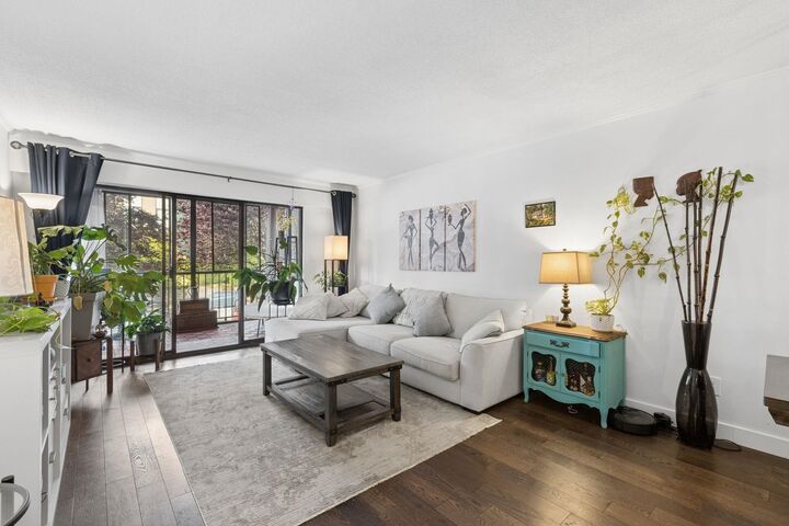 Property Photo: 127 E 4th Street 201 BC V7L 1H7