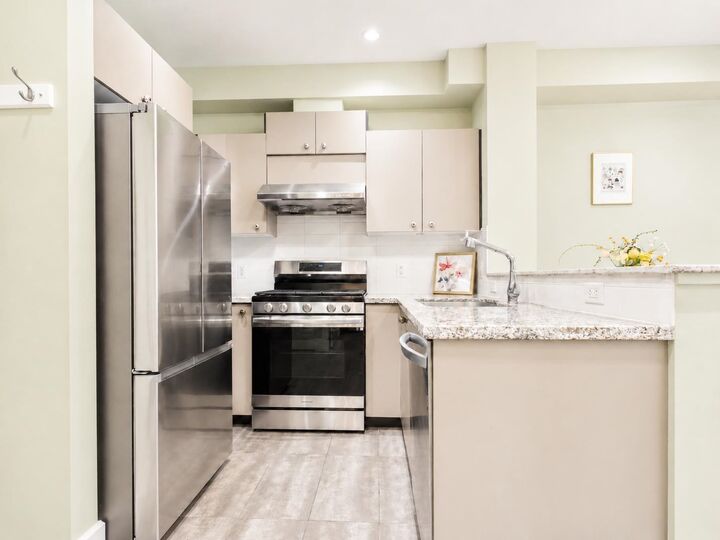 Property Photo: 6611 Eckersley Road 304 BC V6Y 0B7