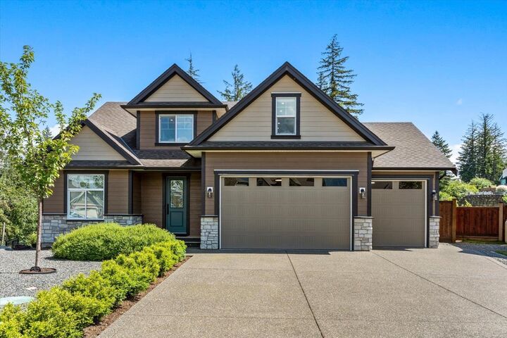 Property Photo: 1920 Peregrine Place BC V0M 1A1