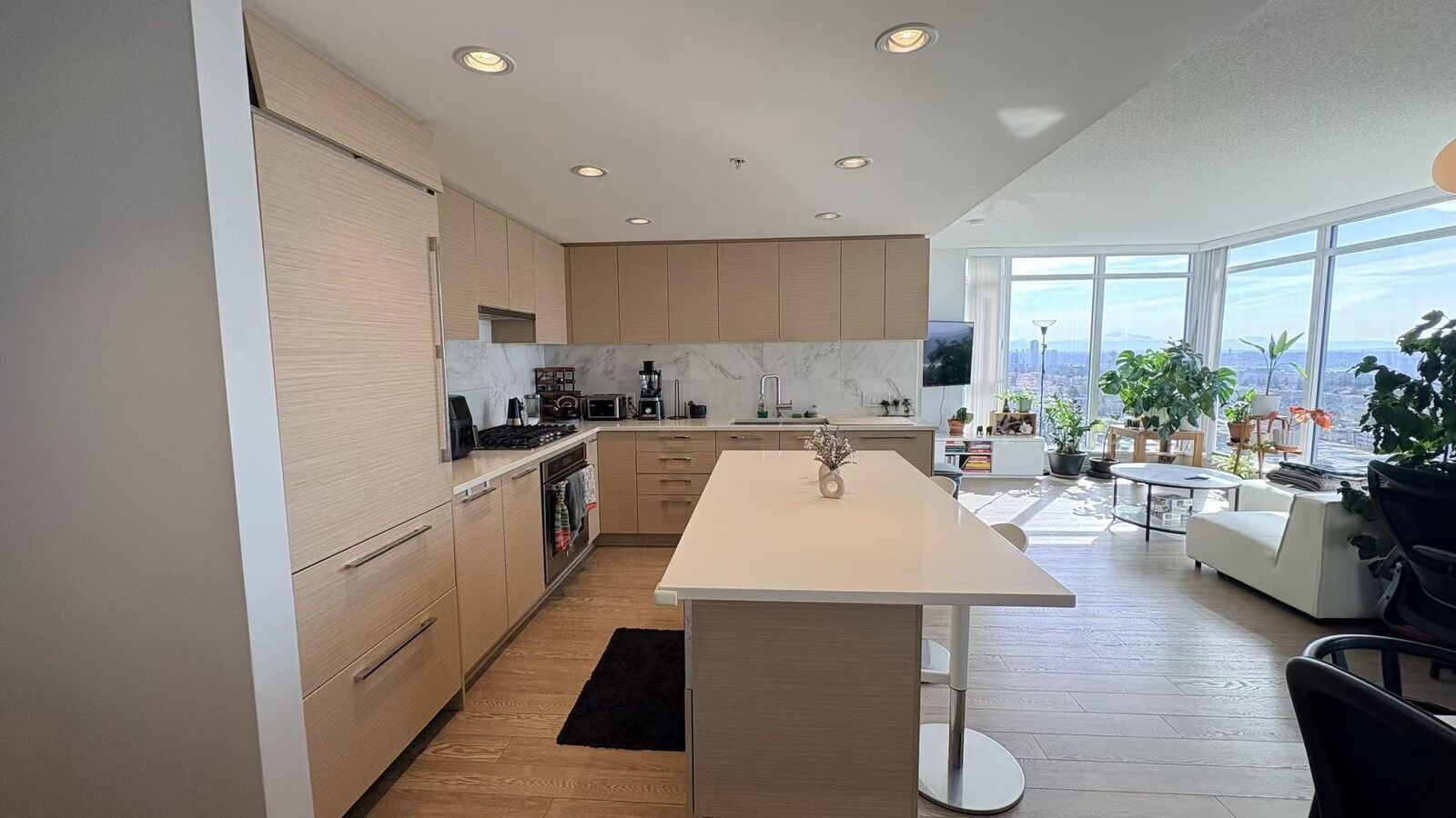 Property Photo: 6700 Dunblane Avenue 2308 BC V5H 0J3
