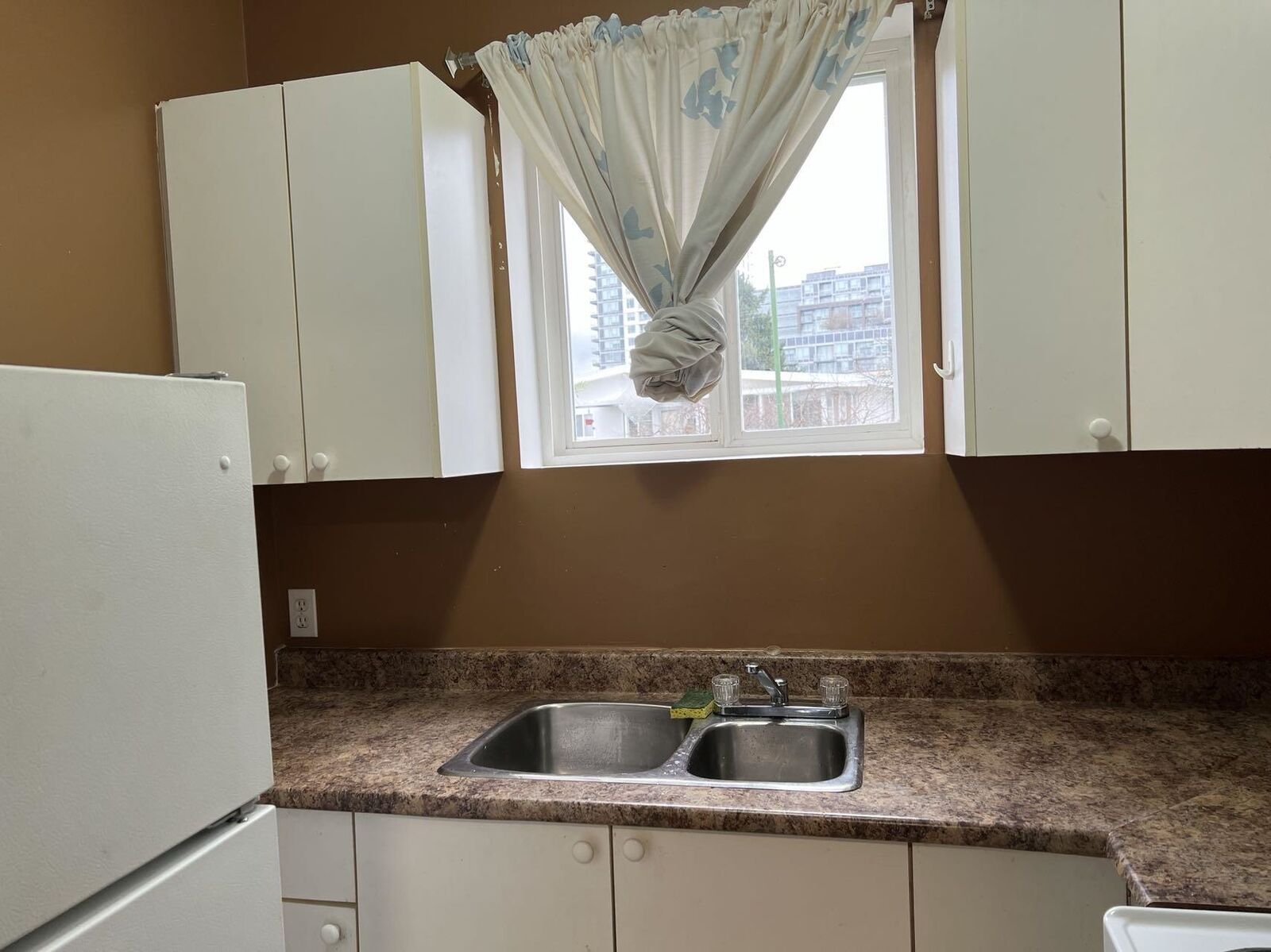 Property Photo:  5630 Oben Street  BC V5R 4P3 