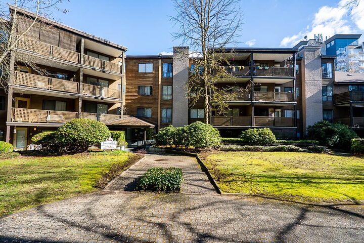 Property Photo: 10644 151A Street 106 BC V3R 8R3