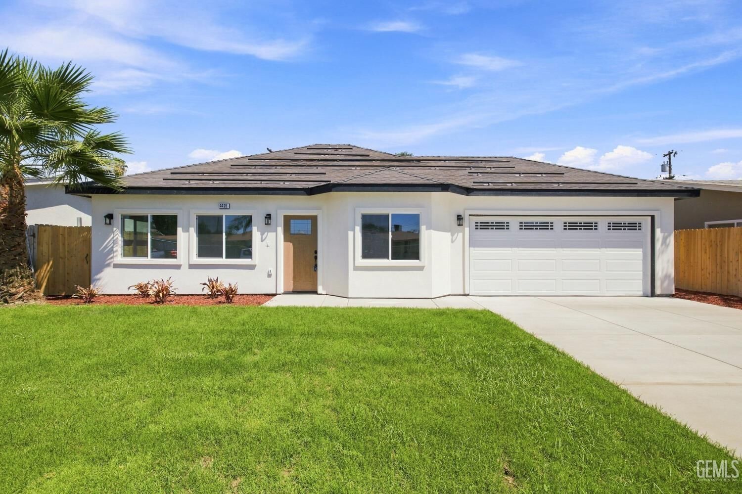 Property Photo: 4408 Vern Street CA 93307