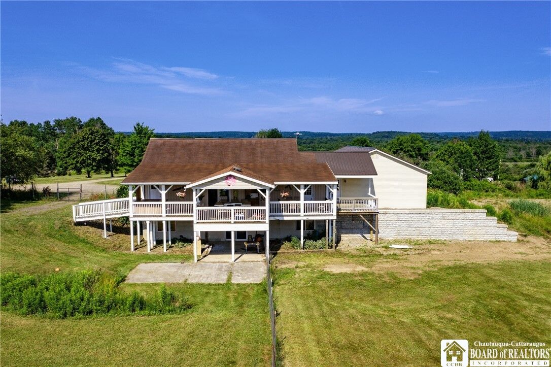 Property Photo: 1546 Swede Road NY 14710
