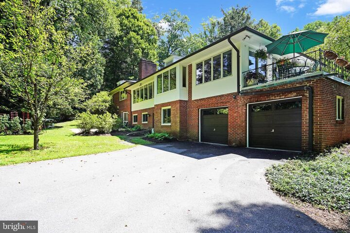 Property Photo:  9233 Farnsworth Drive  MD 20854 