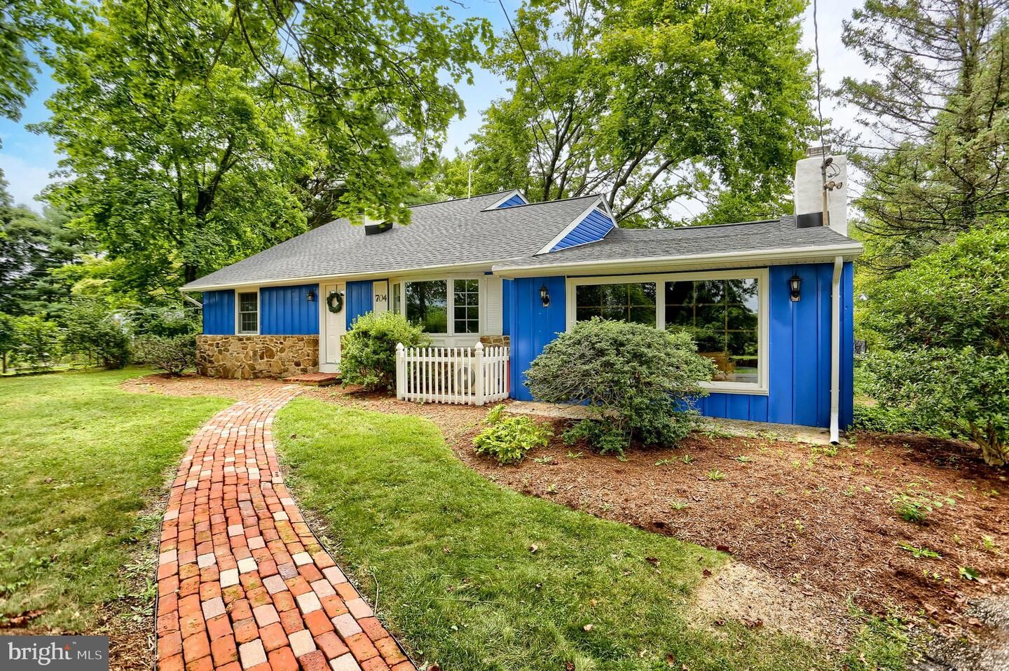 Property Photo:  704 Timber Lane  PA 19380 
