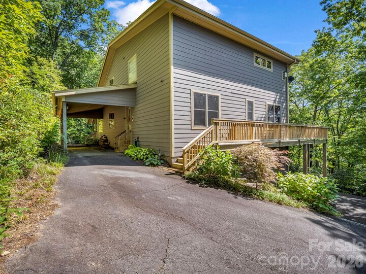 Property Photo:  366 Summer Haven Road  NC 28778 