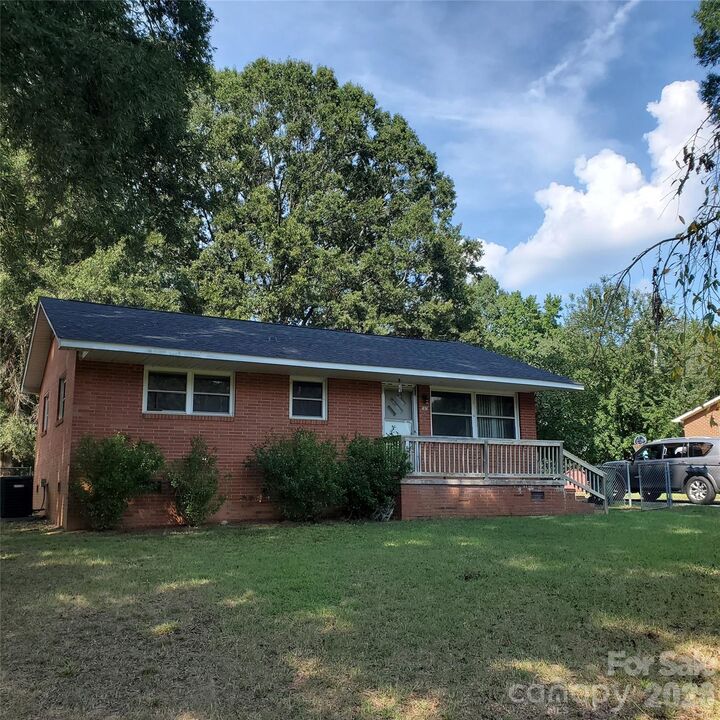 Property Photo:  203 Dry Dock Loop  NC 28117 