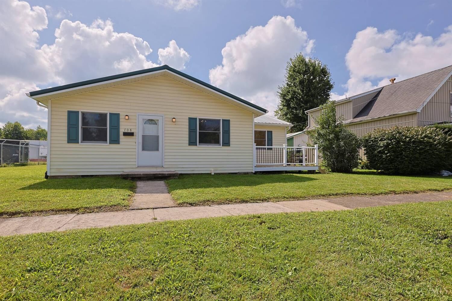 Property Photo: 708 E Main Street OH 45107