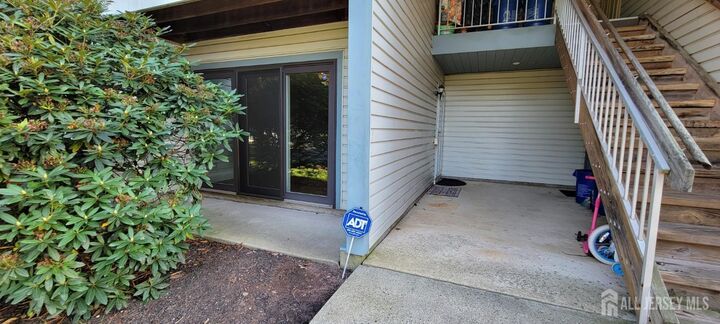 Property Photo:  43 Crabapple Lane  NJ 08823 