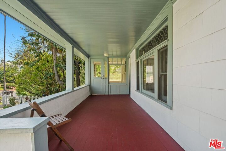 Property Photo:  362 N Avenue 57  CA 90042 