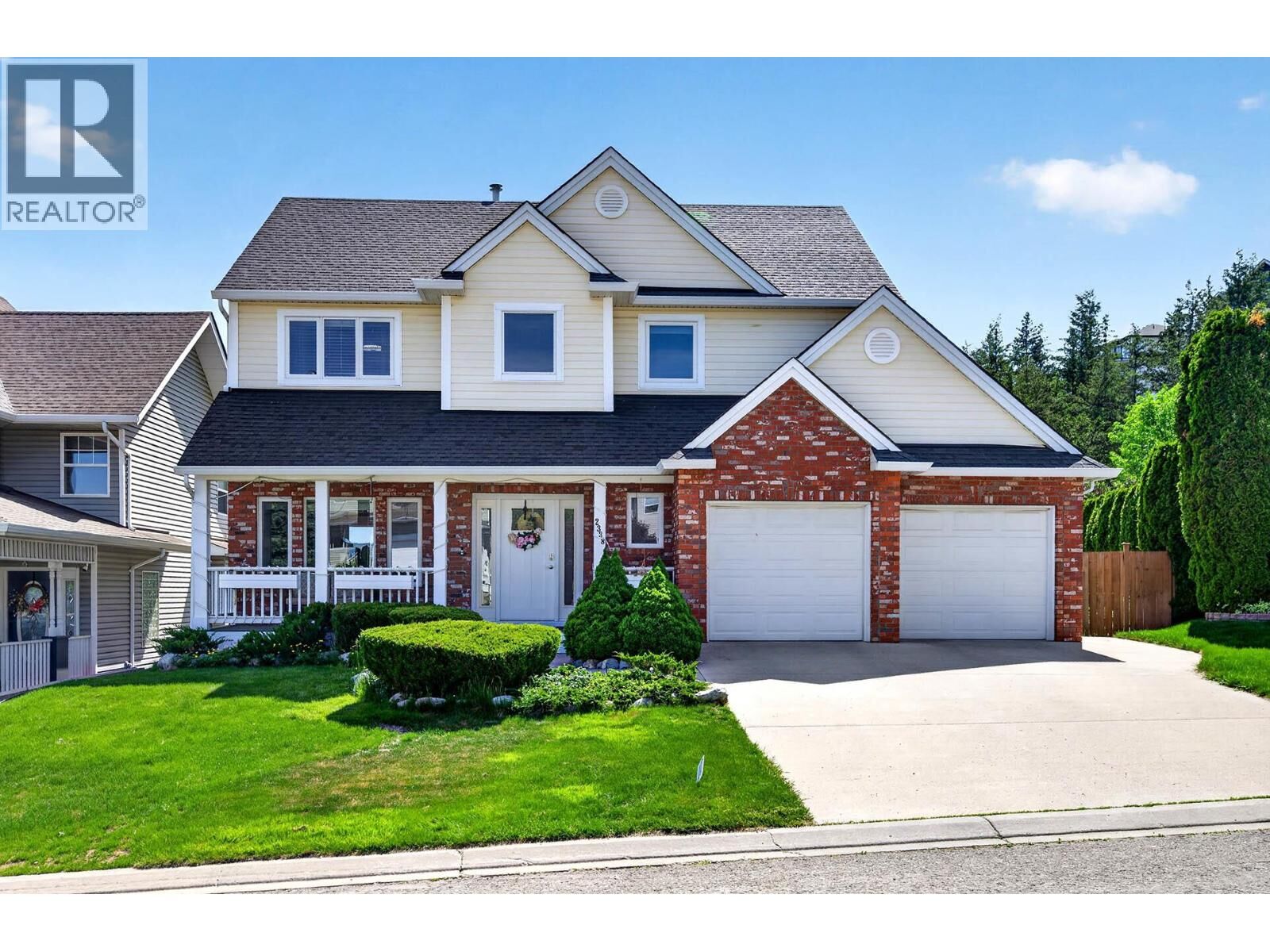 Property Photo: 2338 Dunrobin Place BC V1S 1W1
