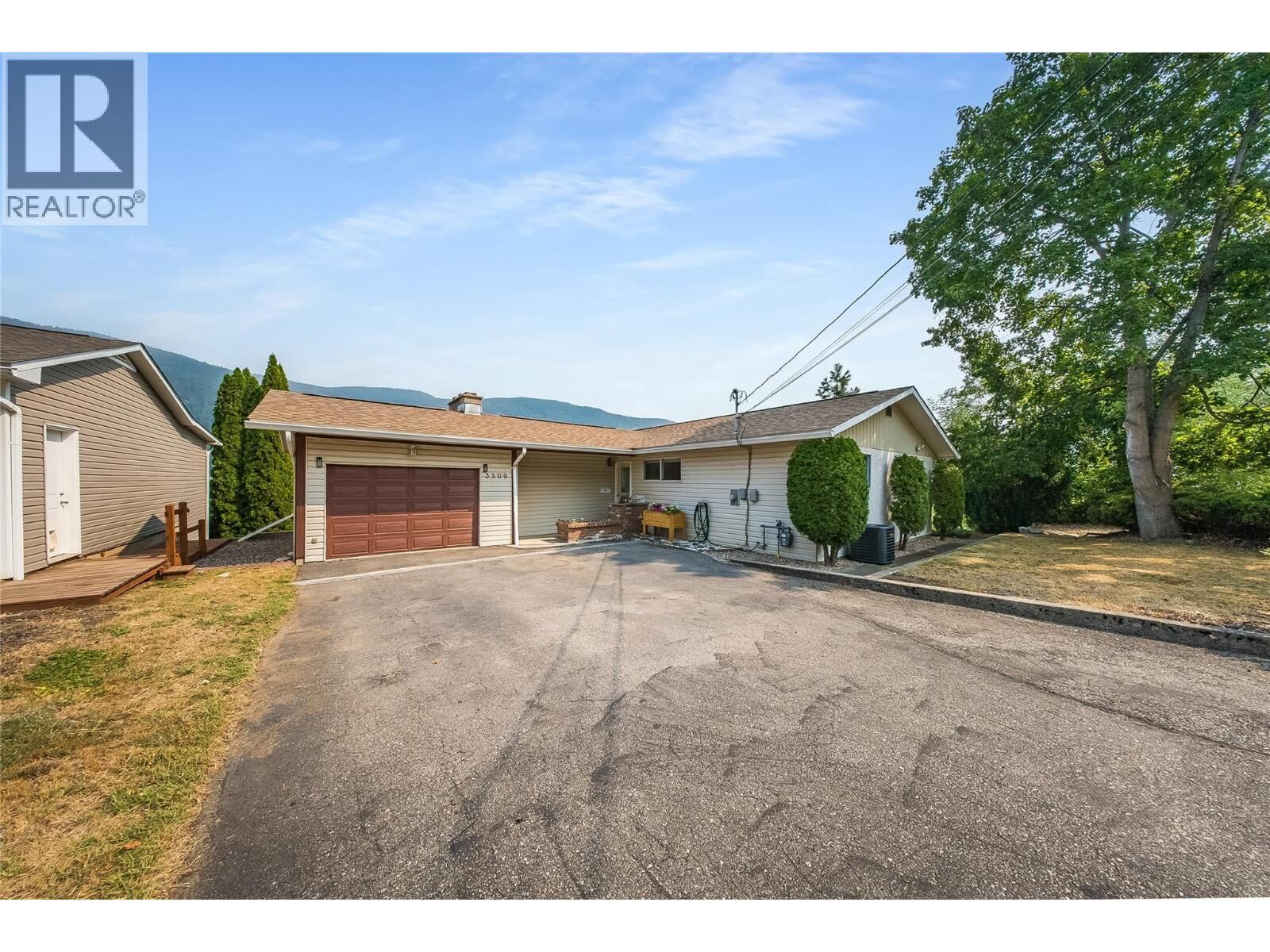 Property Photo:  3509 5th Avenue  BC V1N 2V8 