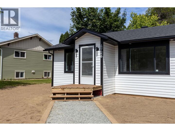 Property Photo: 4726 Davis Avenue BC V8G 1X9