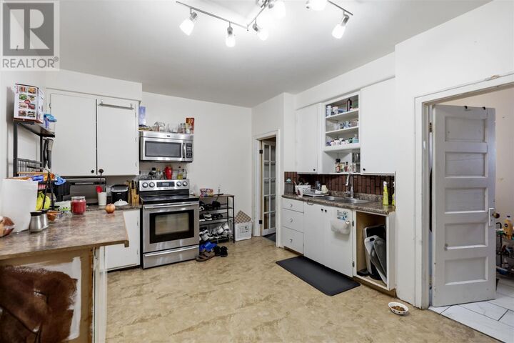 Property Photo:  432 Wallace Ter  ON P6C 1L2 
